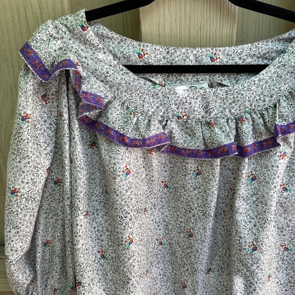 Vintage Oscar de la Renta blouse 🫶🏻✨ - Picture 2 of 4